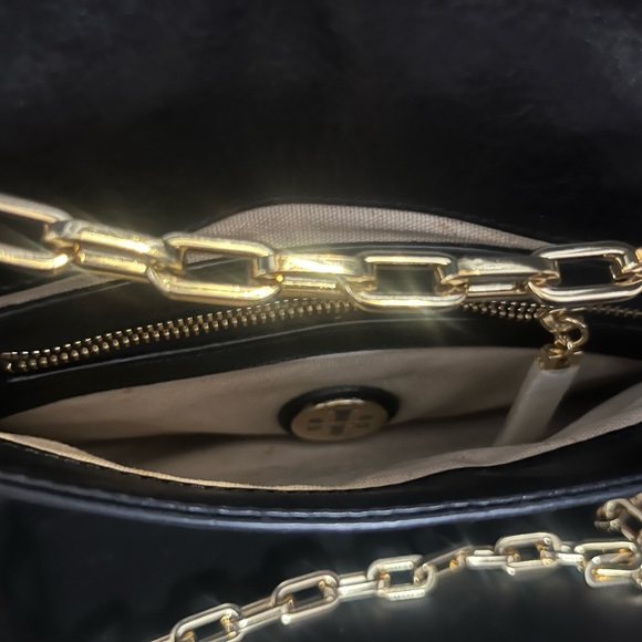 Tory Burch ๐๐ - Picture 5 of 5